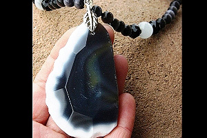 KapKa Design Faceted Gray & White Agate with Cats Eye Gemstone Necklace