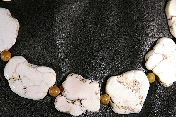 Chunky Natural White Turquoise Necklace XL
