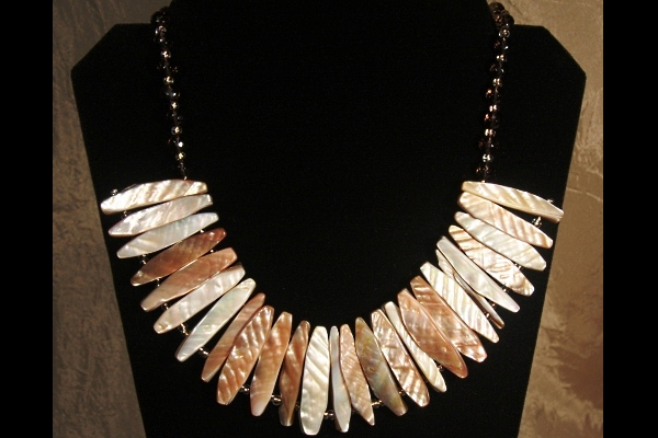 Royal Mother of Pearl Necklace