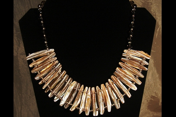 Royal Mother of Pearl Necklace