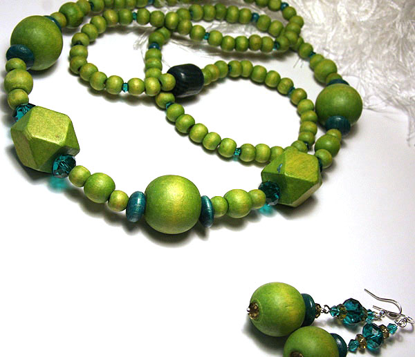 Funky Long Green Necklace