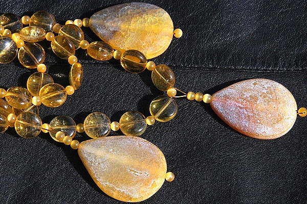 Composition of Yellow Gemstones